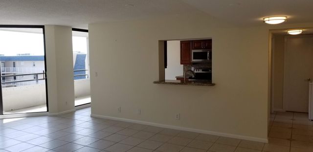 3555 S Ocean Boulevard 411, South Palm Beach, FL 33480