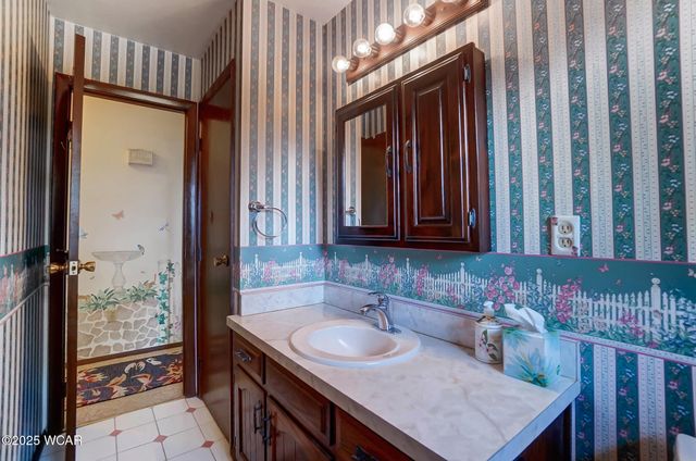 3828 St Johns Road, Lima, OH 45806