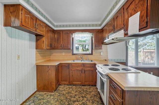 3828 St Johns Road, Lima, OH 45806