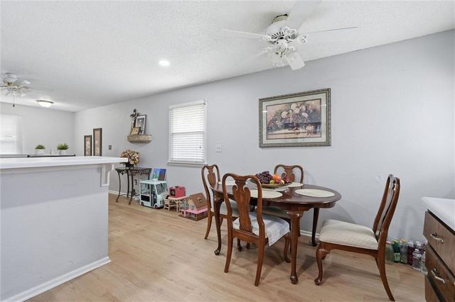 802 NE BANNER Drive, Lee's Summit, MO 64086