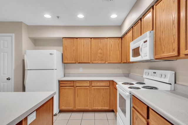 16 Woodham Avenue 104, Fort Walton Beach, FL 32547