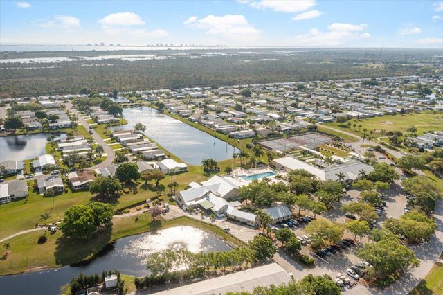7824 Mcclintock Way, Port St Lucie, FL 34952