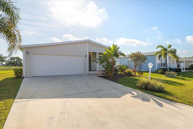 7824 Mcclintock Way, Port St Lucie, FL 34952