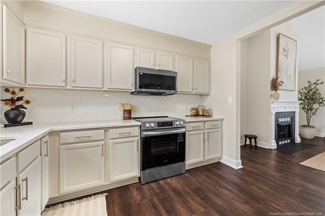 275 Seabiscuit Drive, Raeford, NC 28376