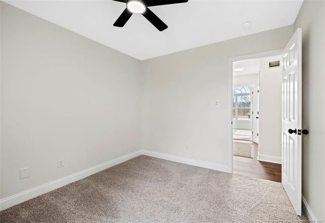 275 Seabiscuit Drive, Raeford, NC 28376