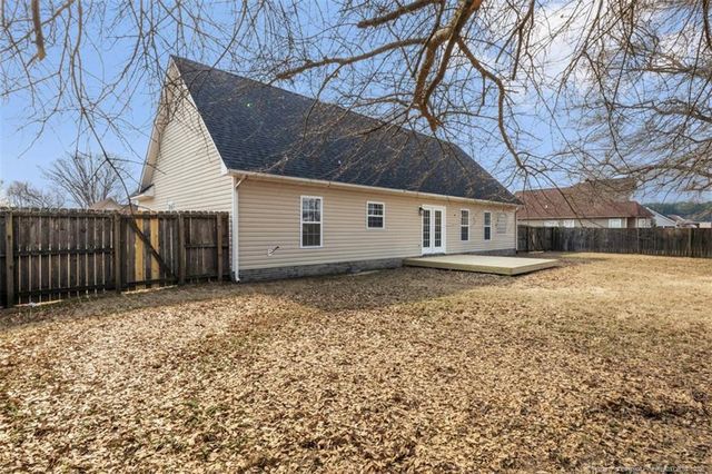 275 Seabiscuit Drive, Raeford, NC 28376