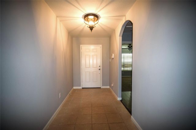30815 W Lost Creek Boulevard, Magnolia, TX 77355