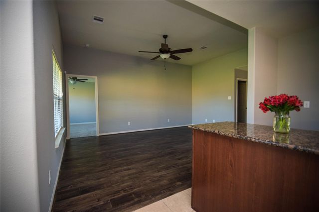 30815 W Lost Creek Boulevard, Magnolia, TX 77355