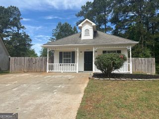 1382 N Hampton Drive, Hampton, GA 30228