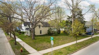 302 W Tenth Street, Traverse City, MI 49684