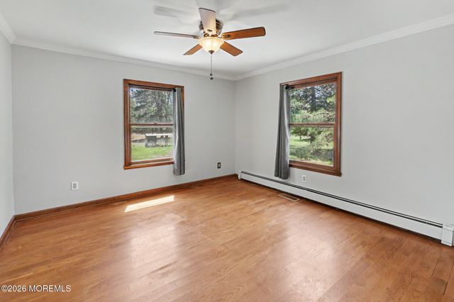 1069 W Veterans Highway, Jackson, NJ 08527