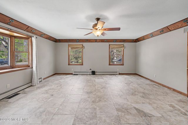 1069 W Veterans Highway, Jackson, NJ 08527