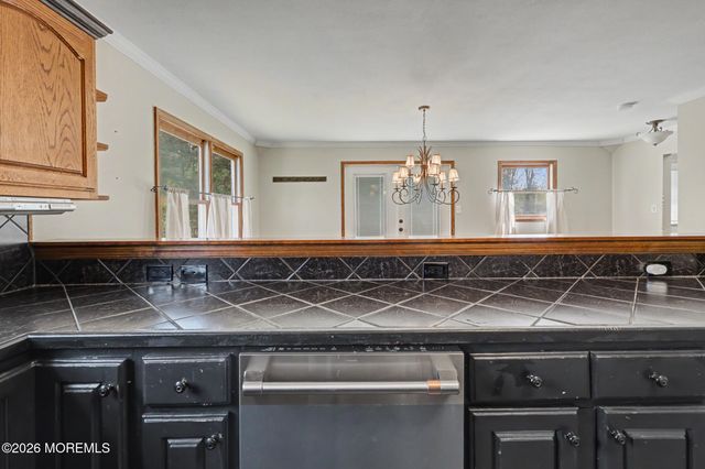 1069 W Veterans Highway, Jackson, NJ 08527