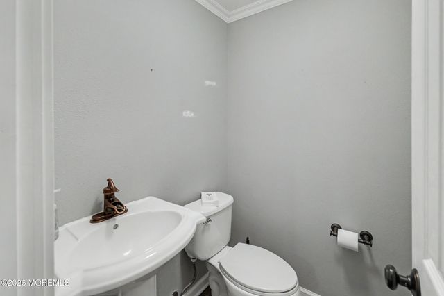 1069 W Veterans Highway, Jackson, NJ 08527