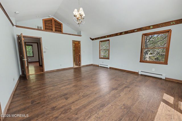 1069 W Veterans Highway, Jackson, NJ 08527