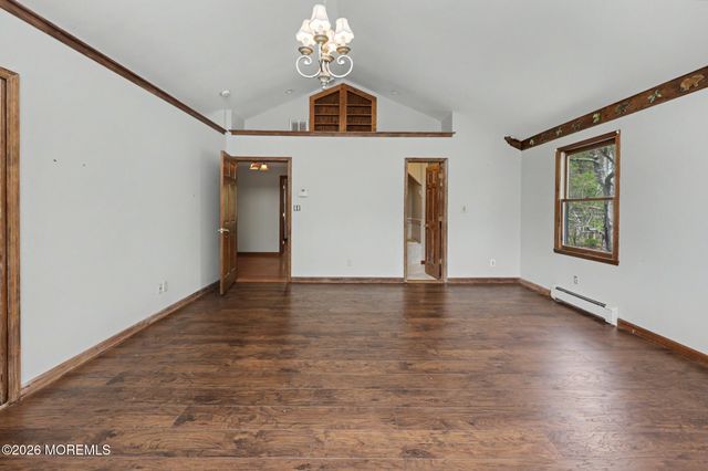 1069 W Veterans Highway, Jackson, NJ 08527