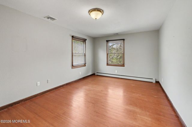 1069 W Veterans Highway, Jackson, NJ 08527