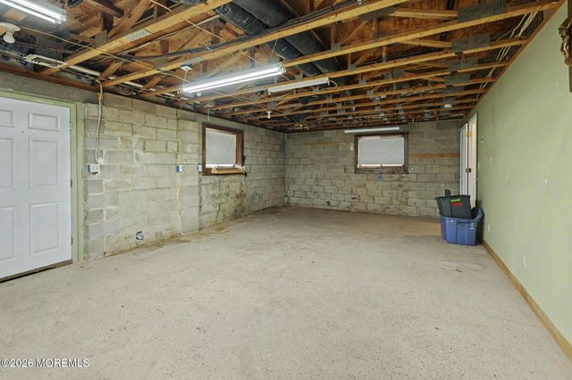 1069 W Veterans Highway, Jackson, NJ 08527