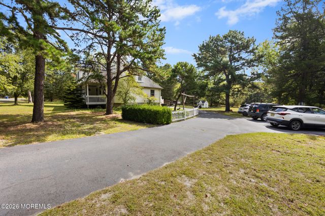 1069 W Veterans Highway, Jackson, NJ 08527