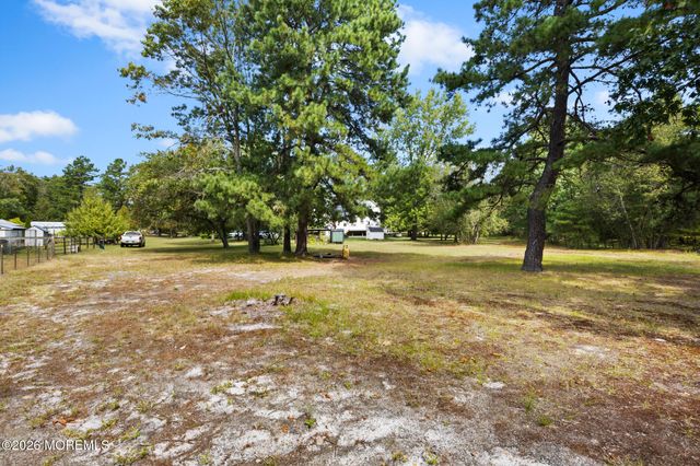 1069 W Veterans Highway, Jackson, NJ 08527