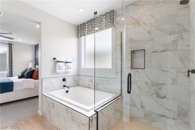 329 Golden Hollow Court, Henderson, NV 89015