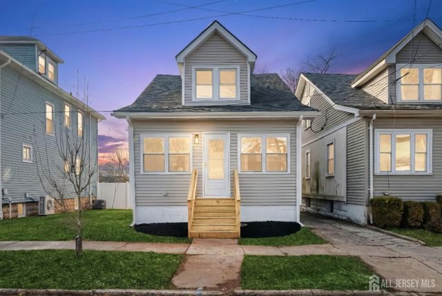 38 S 6th S Avenue, Highland Park, NJ 08904