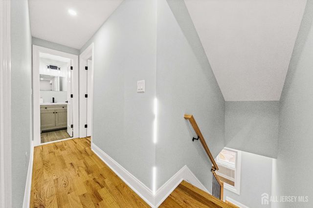 38 S 6th S Avenue, Highland Park, NJ 08904