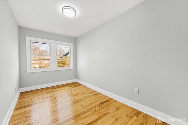 38 S 6th S Avenue, Highland Park, NJ 08904