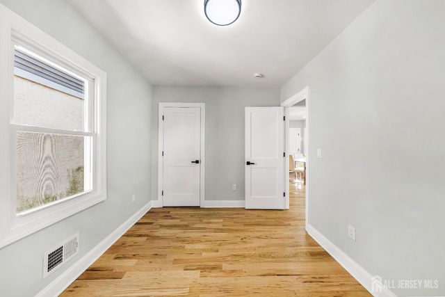 38 S 6th S Avenue, Highland Park, NJ 08904