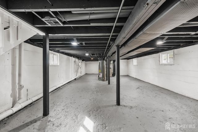 38 S 6th S Avenue, Highland Park, NJ 08904