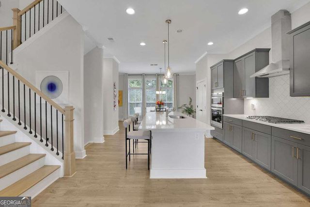 820 Fair View Circle, Roswell, GA 30076