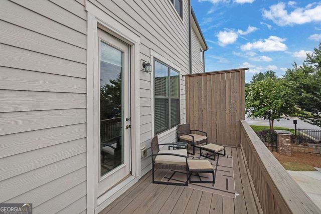 820 Fair View Circle, Roswell, GA 30076