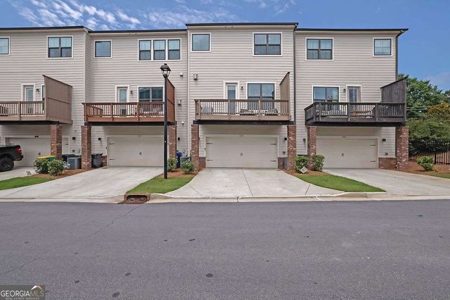 820 Fair View Circle, Roswell, GA 30076