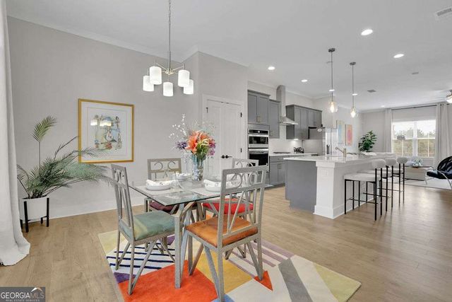 820 Fair View Circle, Roswell, GA 30076