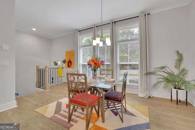 820 Fair View Circle, Roswell, GA 30076