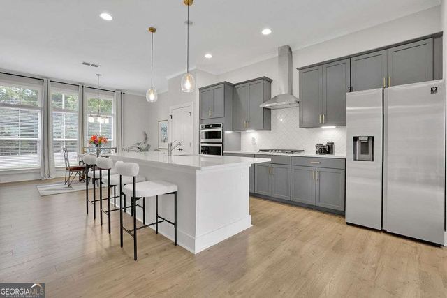 820 Fair View Circle, Roswell, GA 30076