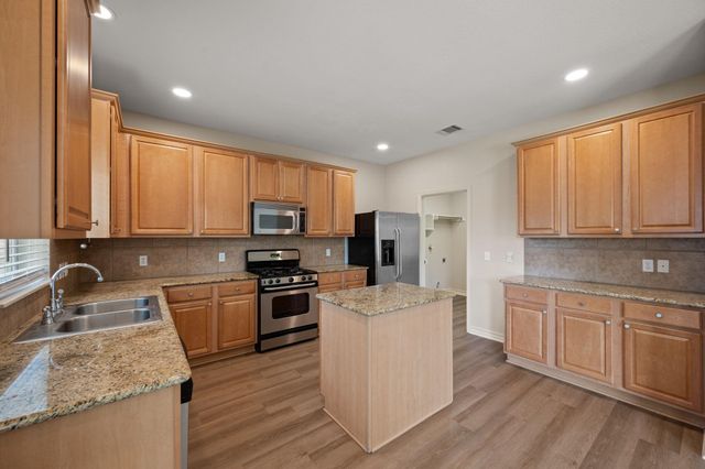 20925 Texas Meadows DR, Pflugerville, TX 78660
