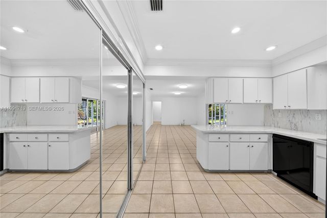 10142 SW 79th Ave, Miami, FL 33156