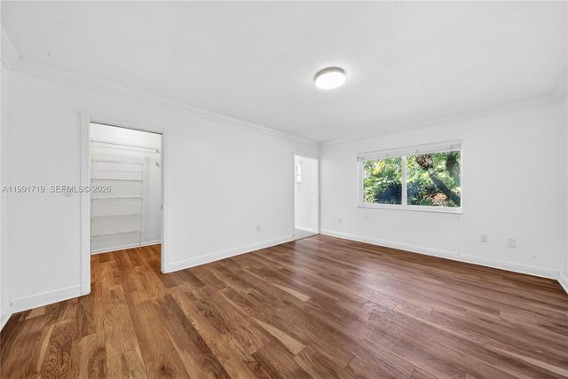 10142 SW 79th Ave, Miami, FL 33156