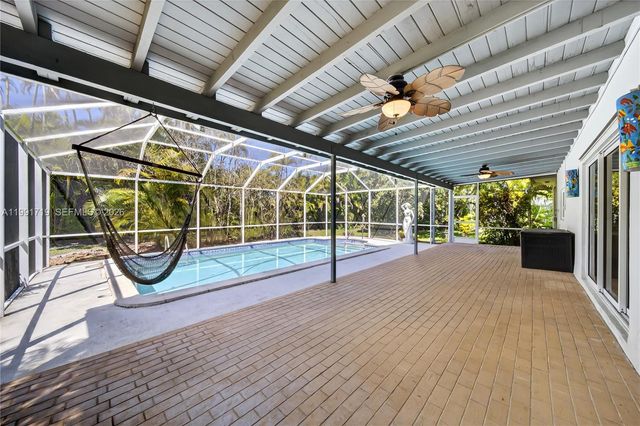 10142 SW 79th Ave, Miami, FL 33156