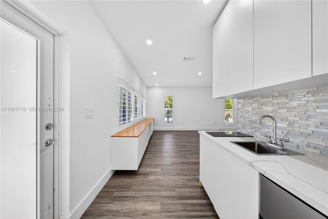 10142 SW 79th Ave, Miami, FL 33156