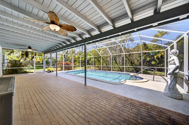 10142 SW 79th Ave, Miami, FL 33156