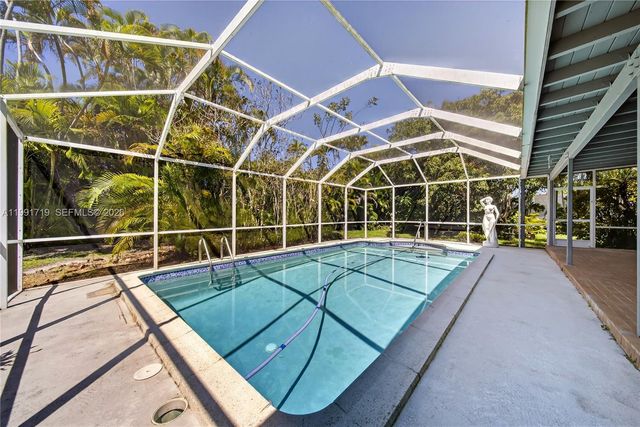 10142 SW 79th Ave, Miami, FL 33156