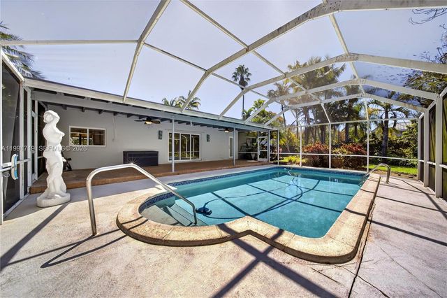 10142 SW 79th Ave, Miami, FL 33156