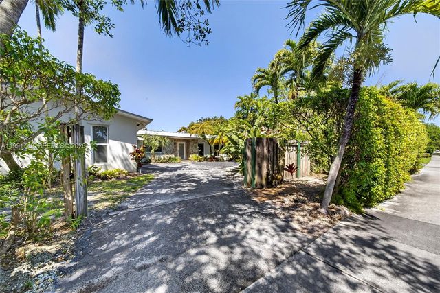 10142 SW 79th Ave, Miami, FL 33156