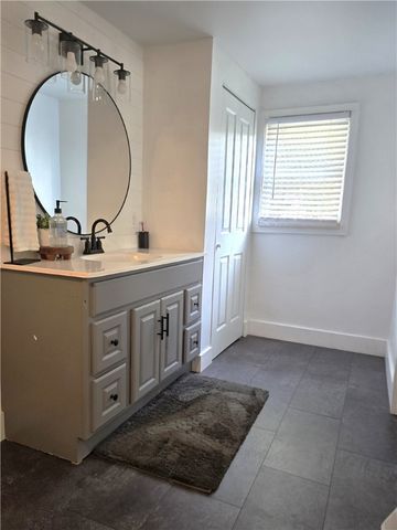 140 E Brewster Road, Center Twp, PA 16001