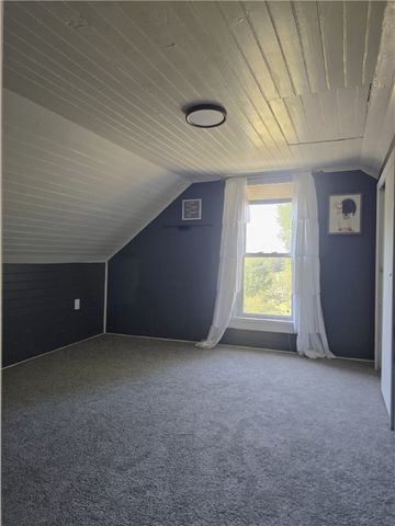 140 E Brewster Road, Center Twp, PA 16001