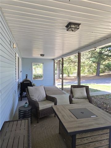 140 E Brewster Road, Center Twp, PA 16001