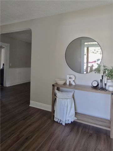 140 E Brewster Road, Center Twp, PA 16001