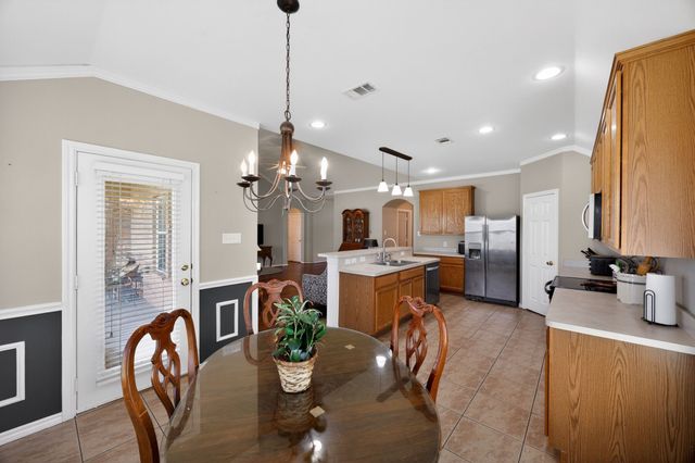 1006 Diane Street, Aubrey, TX 76227